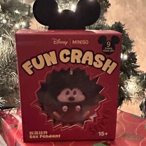 Miniso Disney blind box fun crash keychain sealed unopened